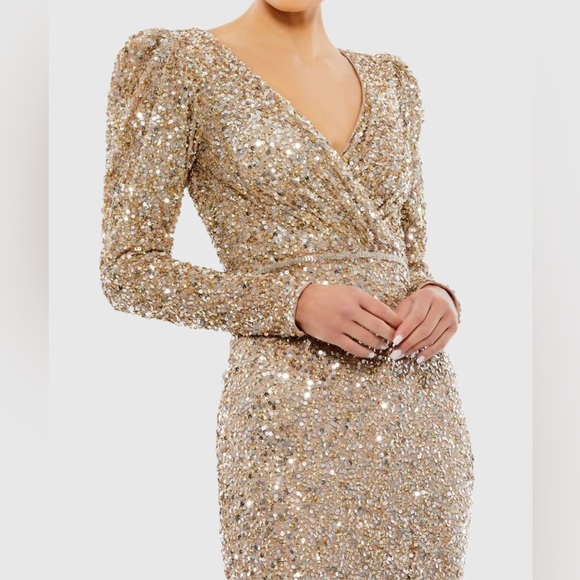 Mac Duggal Puff Shoulder Sequined Surplice Gown Formal Evening Gown 5510 Size 10 - Picture 4 of 9